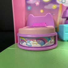 Load image into Gallery viewer, Pillow Cat Sweet Dreams Bedroom w/Accessories (Gabby's Dollhouse)
