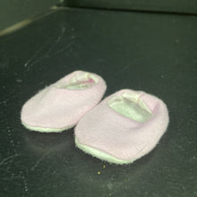 Load image into Gallery viewer, Slippers for 18&quot; Doll
