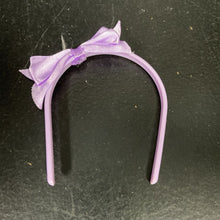 Load image into Gallery viewer, Bow Headband for 18&quot; Doll
