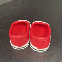 Load image into Gallery viewer, Shoes for 18&quot; Doll
