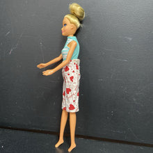 Load image into Gallery viewer, Doll in Heart Pants &amp; Top
