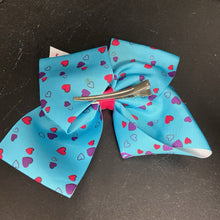 Load image into Gallery viewer, Heart Hairbow Clip
