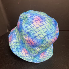 Load image into Gallery viewer, Girls Mermaid Scale Sun Hat

