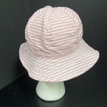 Load image into Gallery viewer, Girls Polka Dot Reversible Sun Hat (NEW)
