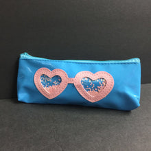 Load image into Gallery viewer, Sparkly Heart Pouch Bag
