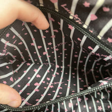 Load image into Gallery viewer, Quilted Bag
