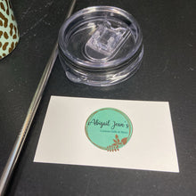 Load image into Gallery viewer, &quot;Worlds Best Mom&quot; Tumbler w/Metal Straw
