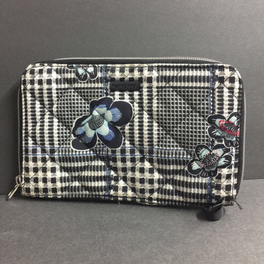 Flower On the Go Wristlet Bag