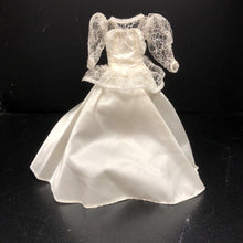 Load image into Gallery viewer, Formal Wedding Dress
