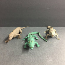 Load image into Gallery viewer, 3pk Stretchy Lizards (Toymate)
