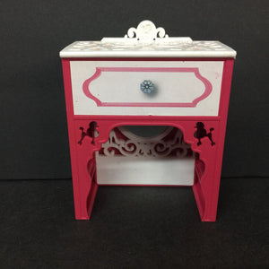Dreamhouse Pop-Up Vanity