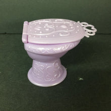 Load image into Gallery viewer, Toilet
