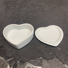 Load image into Gallery viewer, "May All Your Days Be Rosy" Porcelain Heart Trinket Box 1997 Vintage Collectible
