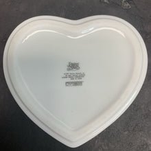 Load image into Gallery viewer, "May All Your Days Be Rosy" Porcelain Heart Trinket Box 1997 Vintage Collectible
