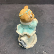 Load image into Gallery viewer, Shannon &quot;A Figure 8, Our Friendship is Great&quot; Figurine 1998 Vintage Collectible
