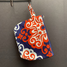 Load image into Gallery viewer, Patterned Cosmetics Bag
