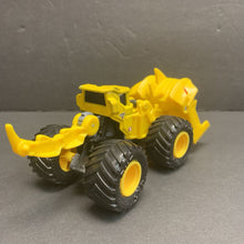 Load image into Gallery viewer, Dirt Squad Scoopz Monster Truck
