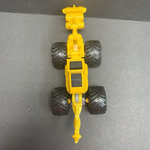 Load image into Gallery viewer, Dirt Squad Digz Monster Truck
