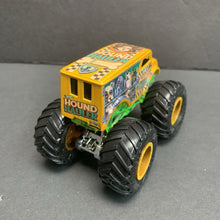 Load image into Gallery viewer, Hounder Hauler Monster Truck
