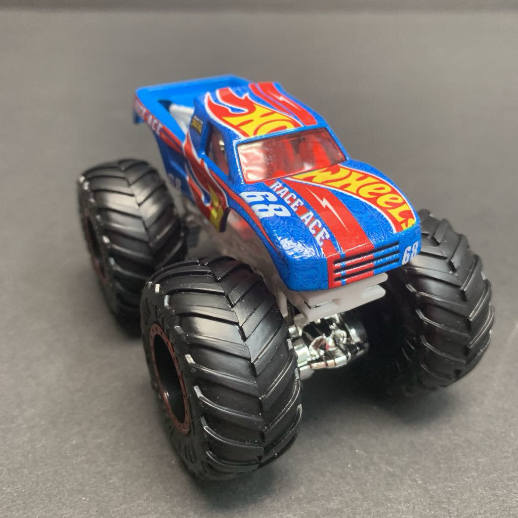 Race Ace Monster Truck
