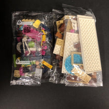 Load image into Gallery viewer, 41322 Lego Friends Snow Resort Ice Rink (NEW not in box)
