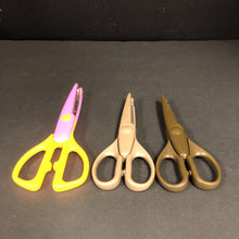 Load image into Gallery viewer, 3pk Zig-Zag Scissors
