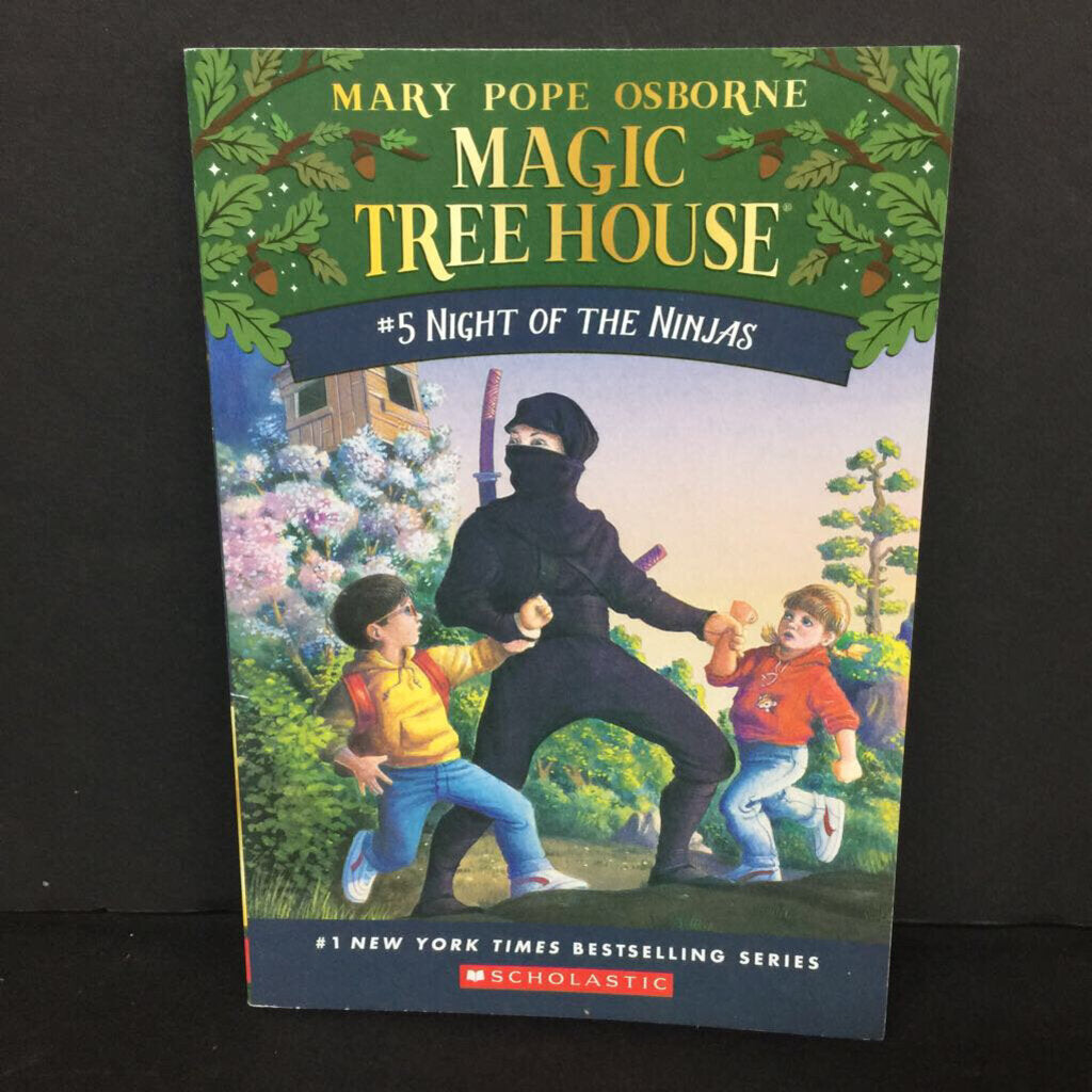 Night of the Ninjas (Magic Tree House) (Mary Pope Osborne) -series paperback