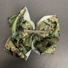 Load image into Gallery viewer, Camo Star Hairbow Clip
