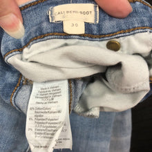 Load image into Gallery viewer, Cali Demi Boot Cutt Distressed Denim Jeans Pants
