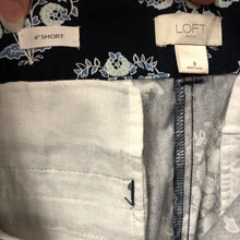 Load image into Gallery viewer, 4 Inch Chino Floral Shorts
