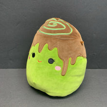 Load image into Gallery viewer, Malta the Matcha Cinnamon Roll Plush
