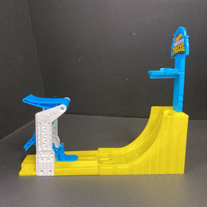 Monster Trucks Big Air Breakout Ramp