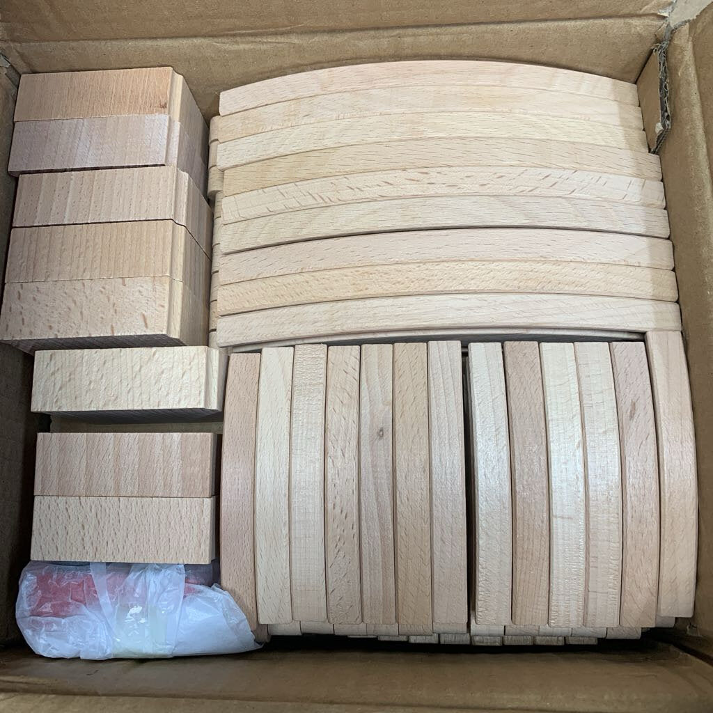 65pc Wooden Train Tracks Set (NEW)