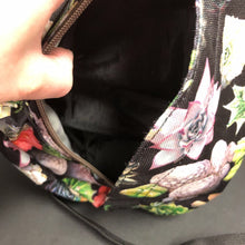 Load image into Gallery viewer, Succulent Print Rope Sling Bag (KAVU)
