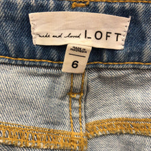 Load image into Gallery viewer, Raw Hem Denim Mini Skirt
