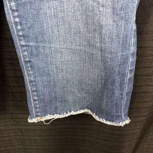 Vented Frayed Boyfriend Denim Shorts