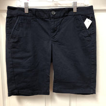 Load image into Gallery viewer, Bermuda Shorts
