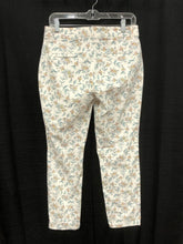 Load image into Gallery viewer, Floral Chino Pants
