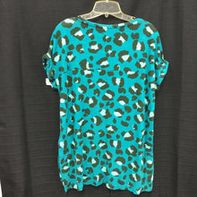 Load image into Gallery viewer, Leah Animal Print Drop SHoulder Cuff Tunic
