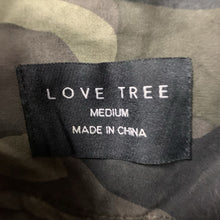 Load image into Gallery viewer, Camo Zip Up Vest (Love Tree)
