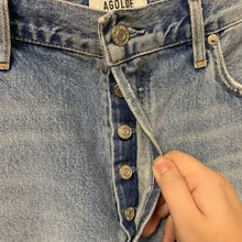 Load image into Gallery viewer, Dee Denim Shorts (Agolde)
