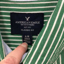 Load image into Gallery viewer, Striped Classic Fit Everyday Oxford Striped Button Down Shirt
