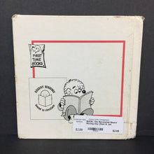 Load image into Gallery viewer, The Berenstain Bears&#39; Moving Day (Stan &amp; Jan Berenstain) -character hardcover
