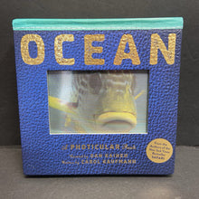 Load image into Gallery viewer, Ocean: A Photicular Book (Dan Kainen &amp; Carol Kaufmann) (Sea Animals) -educational motion board
