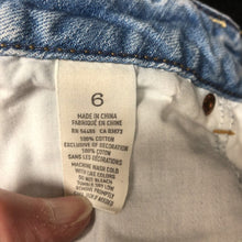 Load image into Gallery viewer, Perfect Shortie Ripped Denim Shorts

