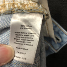 Load image into Gallery viewer, Flawless Five Pocket Boyfriend Denim Shorts
