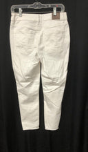 Load image into Gallery viewer, High Rise Ripped Double Button Denim Jeggings
