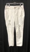Load image into Gallery viewer, High Rise Ripped Double Button Denim Jeggings
