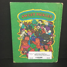 Load image into Gallery viewer, Goose Goofs Off (Weekly Reader Books) (Sweet Pickles) (Jacquelyn Reinach) -hardcover
