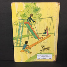 Load image into Gallery viewer, The Golden Book of Words (Selma Lola Chambers) (Vintage Collectible 1976) -hardcover

